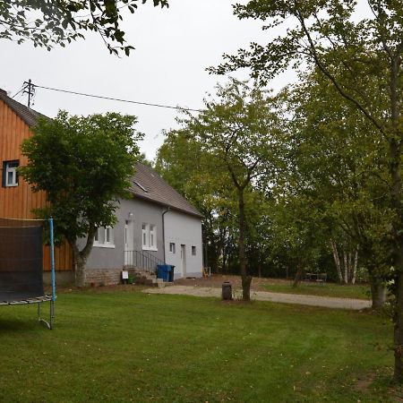 Cozy Holiday Home In Neuendorf With Garden Eksteriør billede