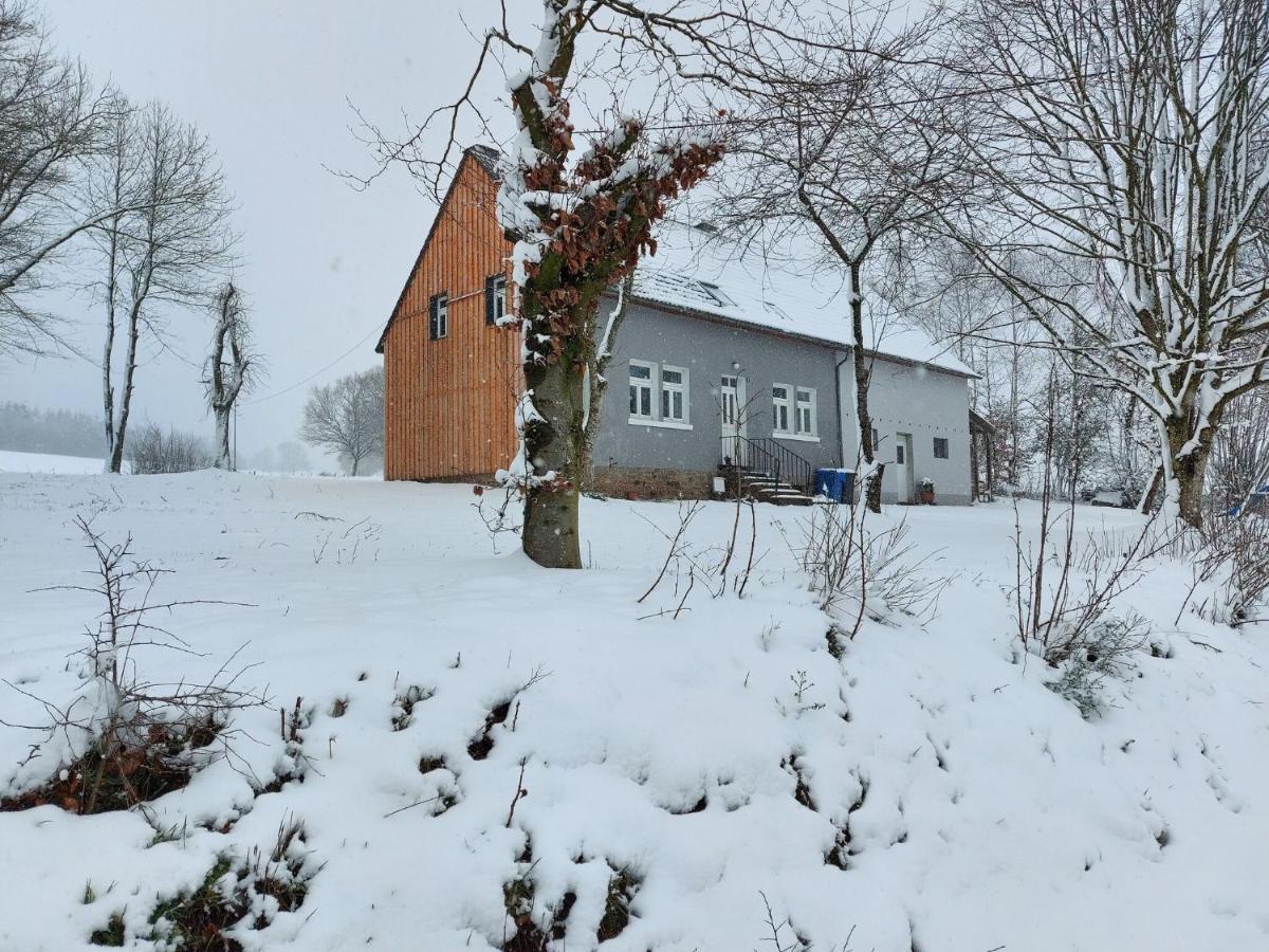 Cozy Holiday Home In Neuendorf With Garden Eksteriør billede