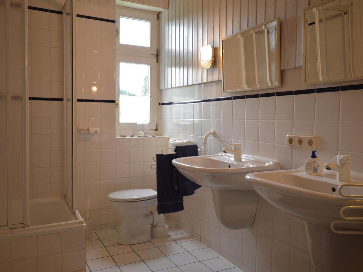 Cozy Holiday Home In Neuendorf With Garden Eksteriør billede